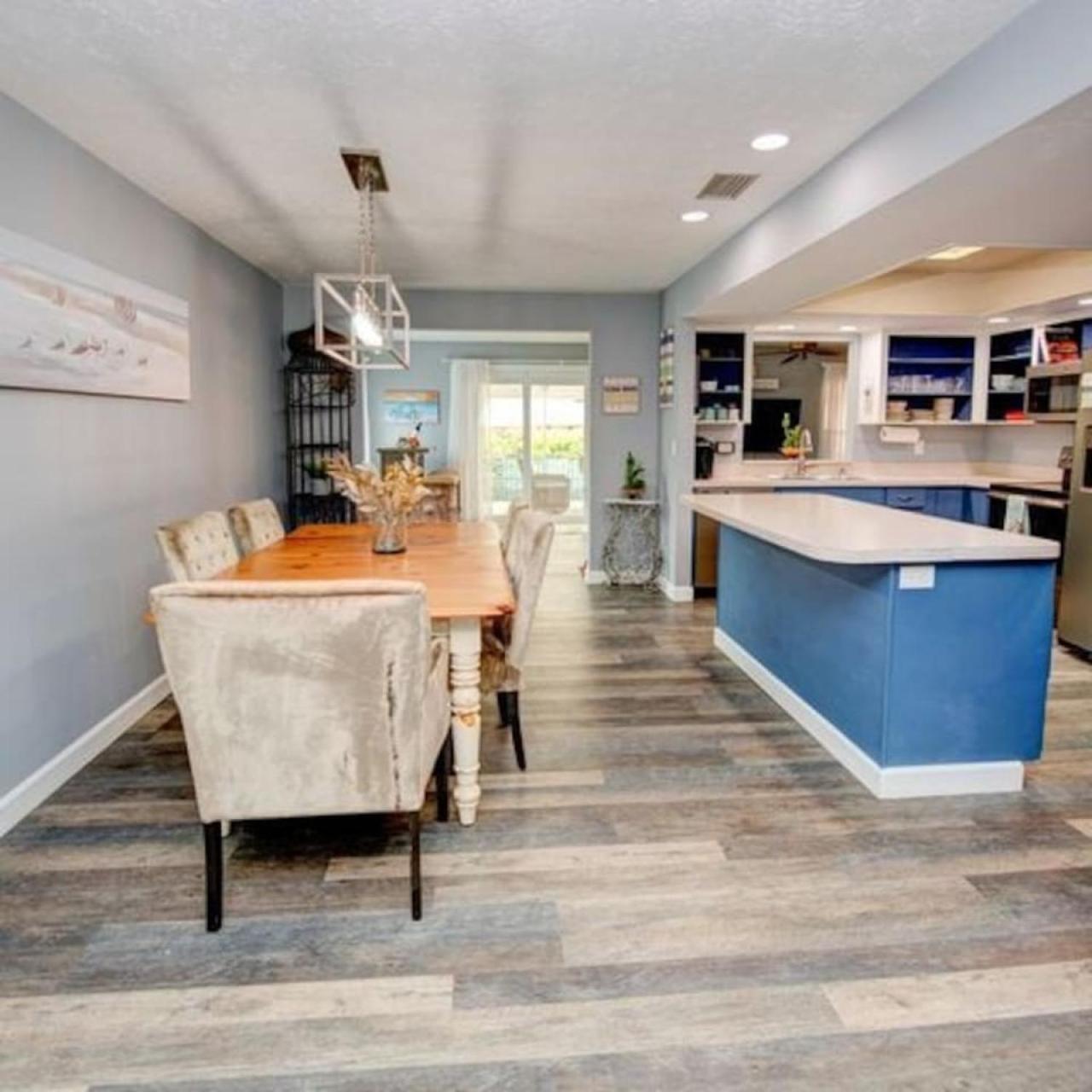 Blue Heaven In The Heart Of Stuart Heat Salt Pool Villa Exterior photo